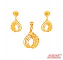 22Kt Gold Light Pendant Set