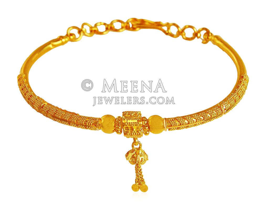 22k Gold Bracelet brla19325 22k Gold Ladies Bracelet. Bracelet is designed in a half Bangle 22k Gold Bracelet brla19325 22k Gold Ladies Bracelet. Bracelet is designed in a half Bangle