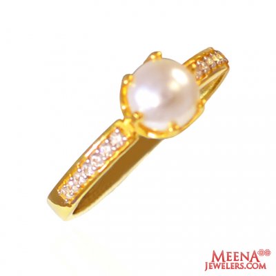 22Kt Gold CZ and Pearl Fancy Ring ( Ladies Signity Rings )
