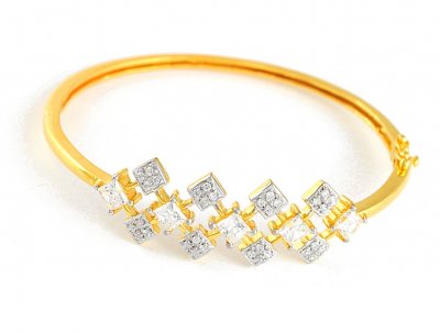 Gold Bangle with Star Signity ( Stone Bangles )