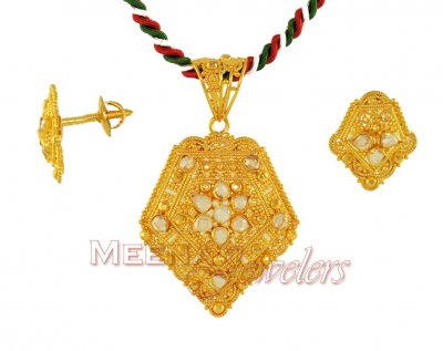 22Kt Gold Filigree Pendant ( Gold Pendant Sets )