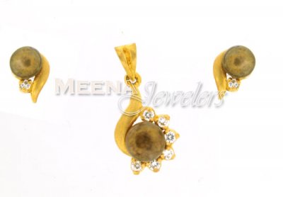 22K Gold Pearl and CZ Pendant Set ( Fancy Pendant Set )